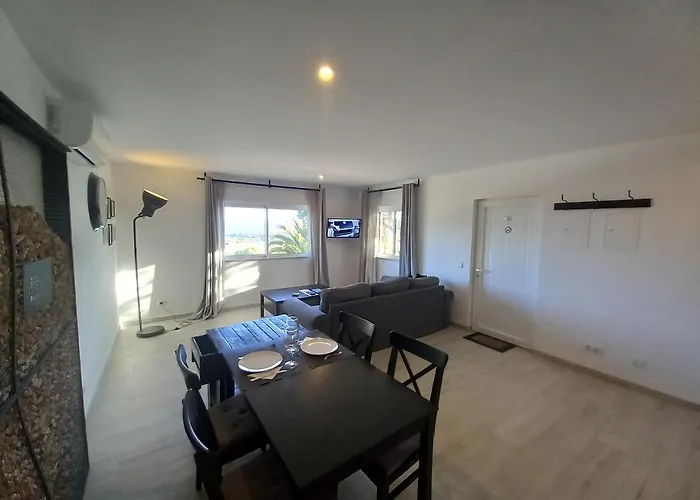 Manuel Apartment - Belch1952